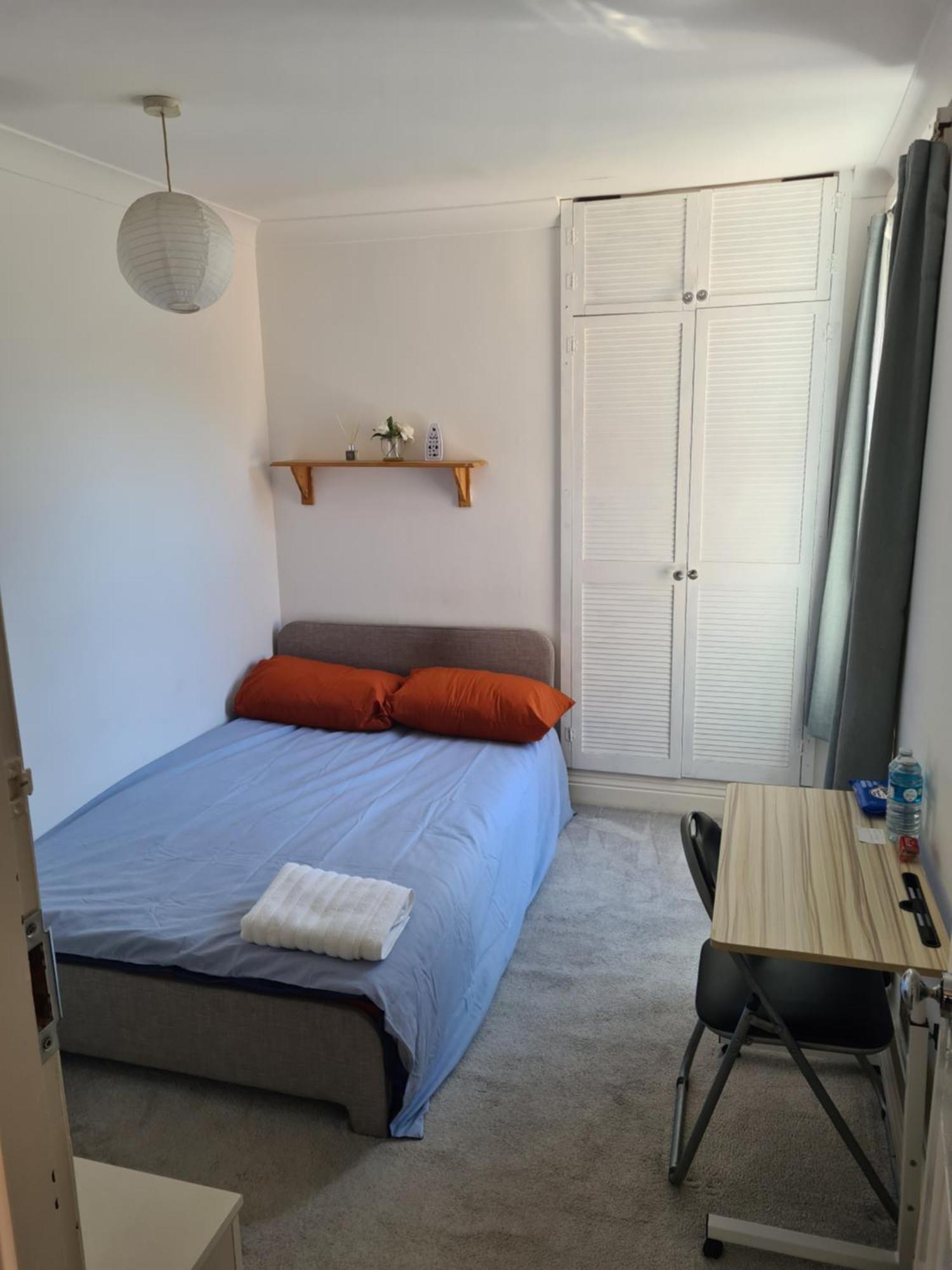 A Private & Beautiful Bedroom With Shared Bathroom In The Heart Of Bournemouth Ngoại thất bức ảnh