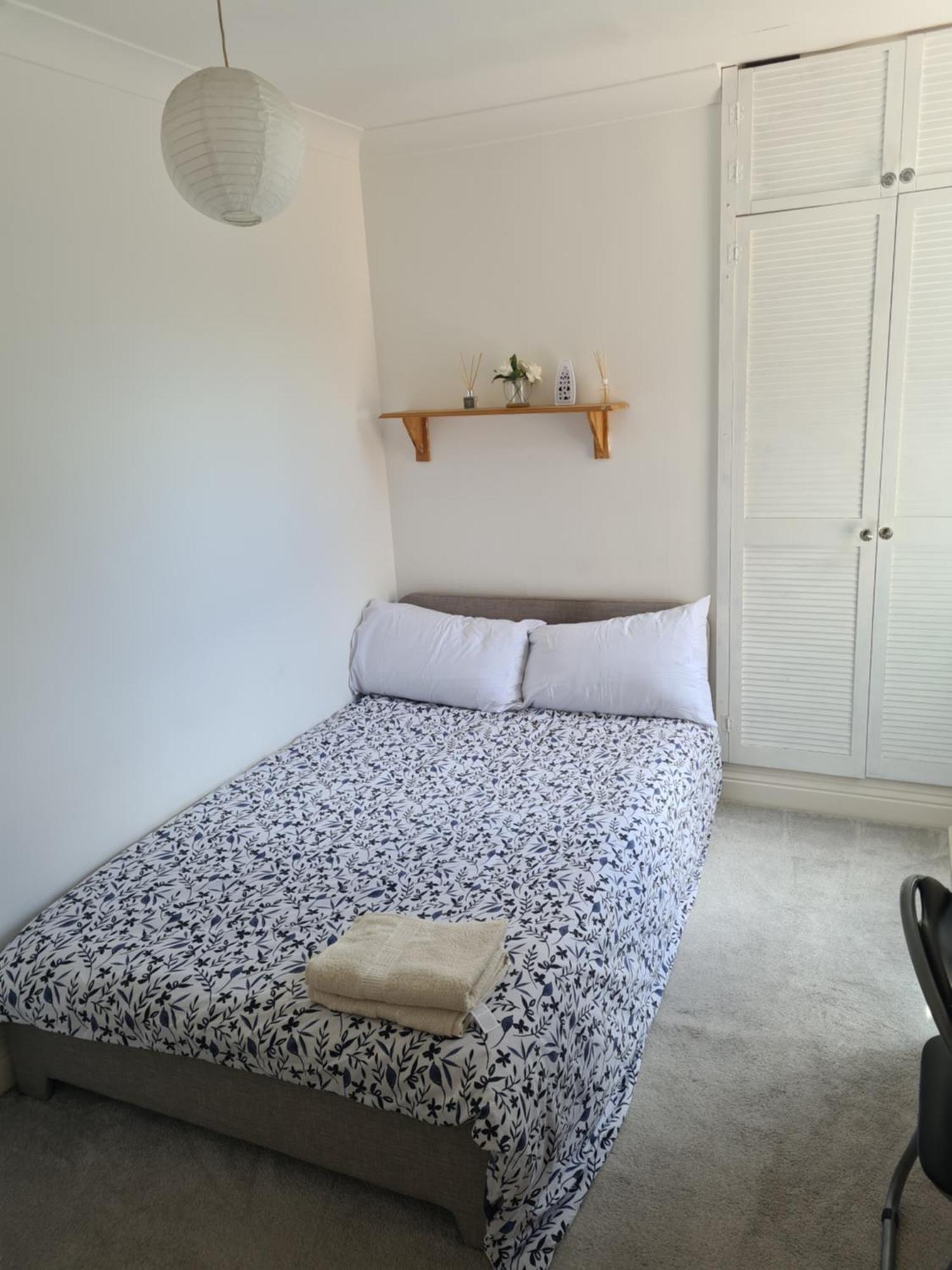A Private & Beautiful Bedroom With Shared Bathroom In The Heart Of Bournemouth Phòng bức ảnh