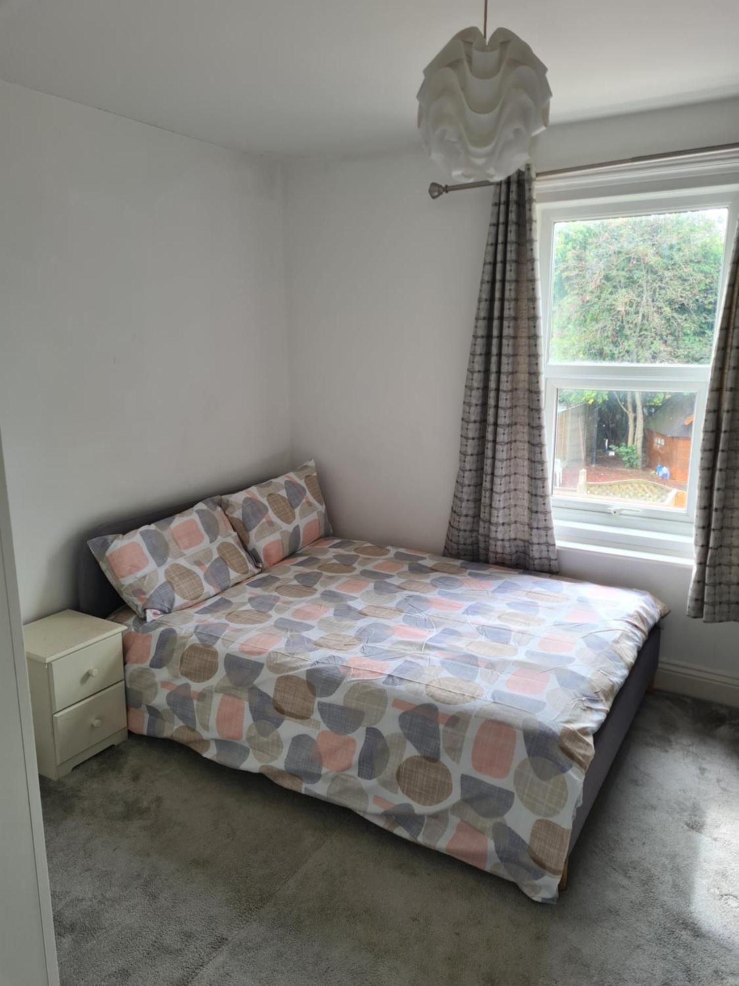 A Private & Beautiful Bedroom With Shared Bathroom In The Heart Of Bournemouth Ngoại thất bức ảnh