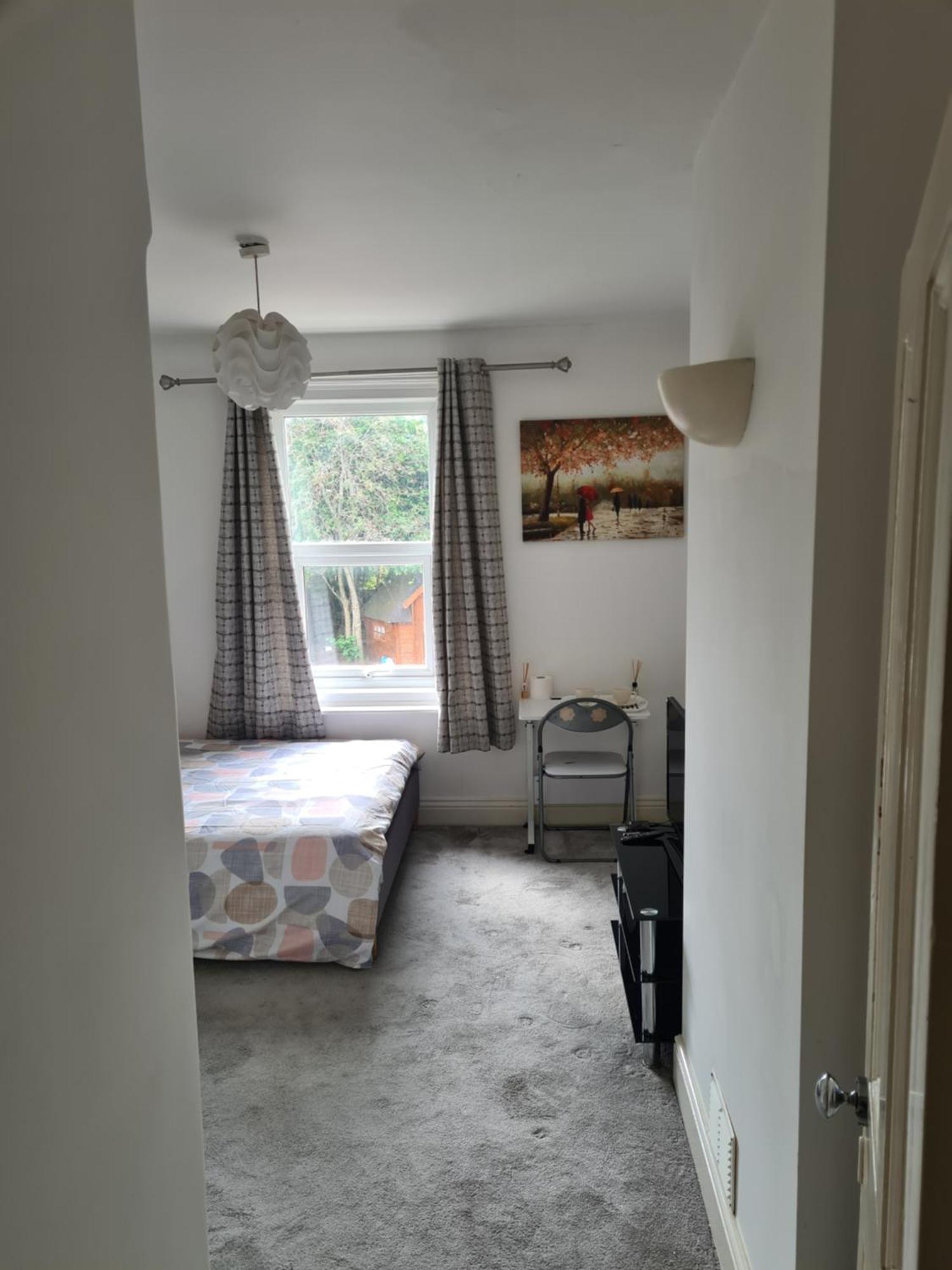 A Private & Beautiful Bedroom With Shared Bathroom In The Heart Of Bournemouth Ngoại thất bức ảnh
